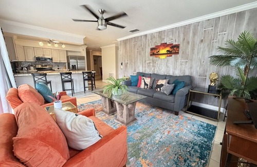 Orlando House | Anysel Pool house