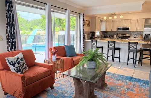 Orlando House | Anysel Pool house