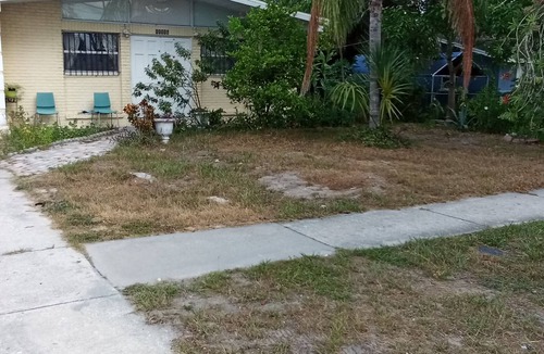 Bearss Plaza Apartment | Apartment B, Love and tranquility,