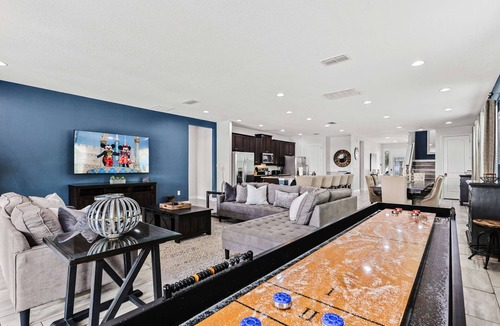Celebration House | Arcades Games-XBox-5000sqft!-Private Pool & Hot Tub-Games Room-Opulent-Stunning