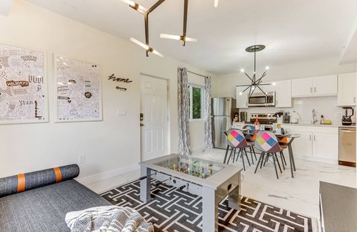 Wynwood Art District Apartment | ArTease 3: Walk to Wynwood & Design District
