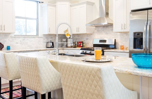 Gentilly Terrace House | Artistic and Charming House 5 minutes#Jazz fest, 8-10 minutes # FQ