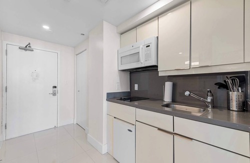 Coconut Grove Condo | Arya Coconut Grove Luxury Ocean View Studio