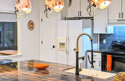 Lee County House | Auburn Tiger Alumni Retreat on 20 acres