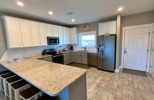 Morgantown House | August Discounted! Morgantown w/Pools and Tennis!