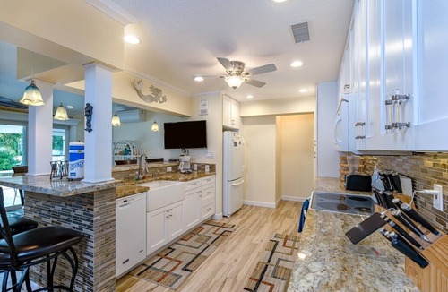 Key Colony Beach House | AUGUST Opening, Fishermen, Couples, Families, Pool, Cabana Club
