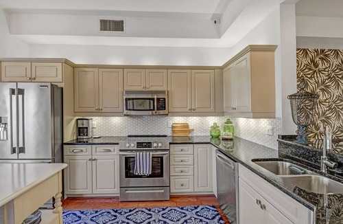 Redevelopment Area Condo | Available Spring Summer 2025! Close to Downtown Naples and the beach!