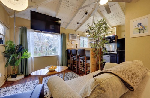 Cross Creek Cabin | Bass Fishing Paradise w/Shared Dock in Hawthorne!