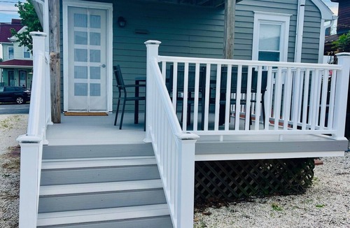 Somers Point House | BAY AND BEACH Relax in this well appointed beach cottage in historic Old Town