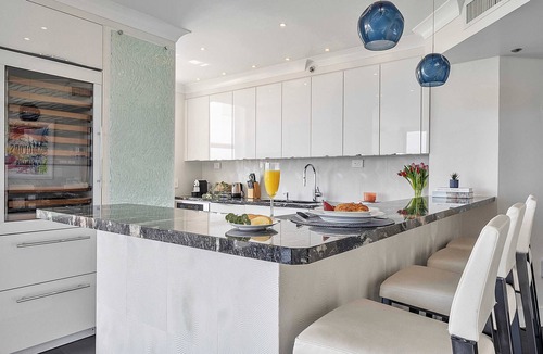 Coconut Grove Apartment | Bay Views | Modern Residence for Groups