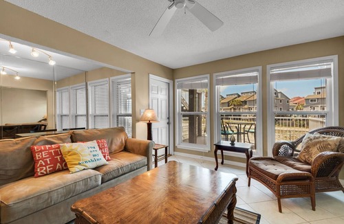 Pensacola Beach Condo | 🌅Bay Views-Pool Front-Pet Friendly-Bayside Beach-1BR LaBahia 128🌅