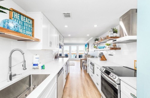 Villa Sabine House | Bayfront Escape | Santa Rosa Sound Views | 100 Steps to the Beach!