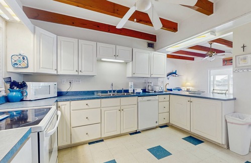 Dauphin Island House | Bayfront home w/private dock, deck & sleeper porch - dog-friendly