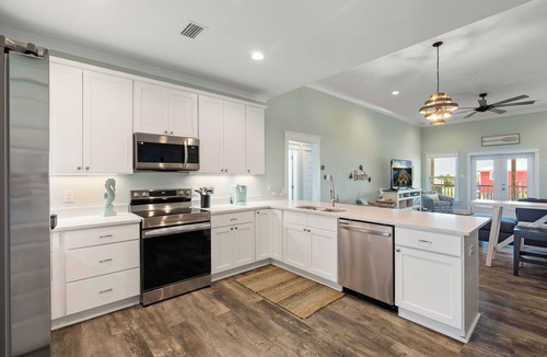 Fort Morgan Pines House | Bayfront Home with Beach Access