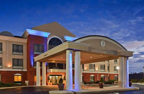 Bessemer Hotel | Baymont by Wyndham Bessemer