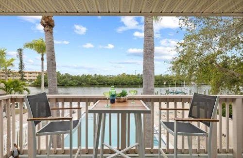 Siesta Key House | Bayside Escape-Condo w Dock Pool and Near Beach