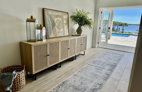 Bonita Springs House | Bayside Retreat-Close to Beach-Bayfront 6 Bed, 6 Bath Heated Pool