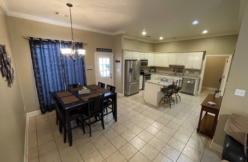 Mid City South House | Be Our Guest in the heart of BR