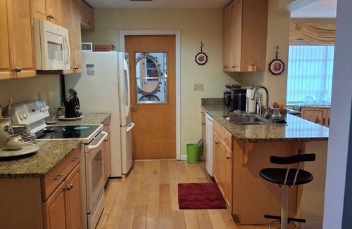 Saint Cloud House | Beach Access, Lake View, home with 4 bedrooms, & 20 miles to Disney!