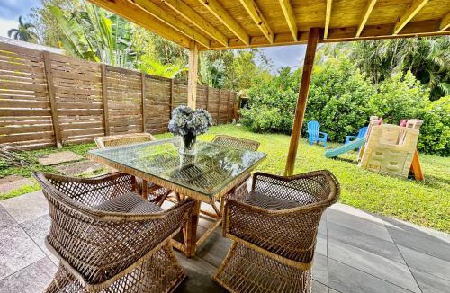 Royal Poinciana House | Beach and Downtown Hollywood