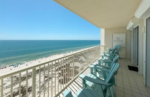 Fort Morgan Apartment | Beach Club B1701 Beachfront Corner Resort Arcade Pools Hot Tubs