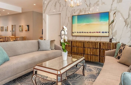 Lauderdale Beach Hotel | Beach Escape | 2 Queen Beds | Steps to Fort Lauderdale Beach