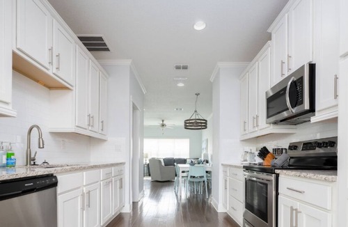 Atlantic Shores House | Beach Escape III | 100 yds to bch | grps/families
