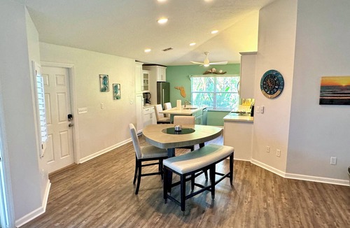 Marineland Acres House | Beach Escape wth Hot Tub - Walk to Ocean - Dog Friendly