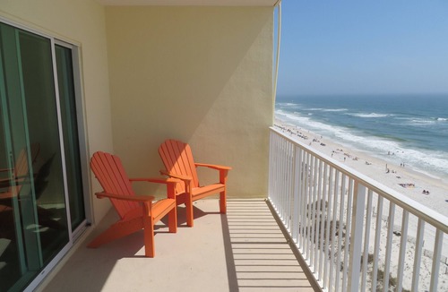 Gulf Shores Condo | BEACH FRONT, ‘Beach Chic' Crystal Shores 806 ON The Gulf!