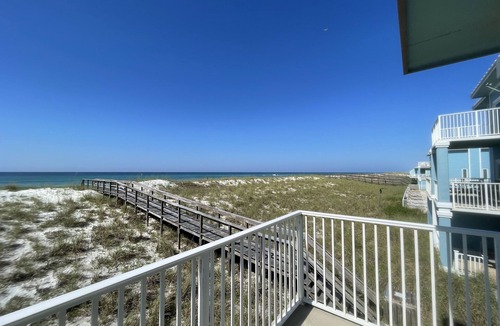 Pensacola Beach House | Beach Front/First Row on the Gulf of Mexico, next to the Dune Crossover. 2B/2B
