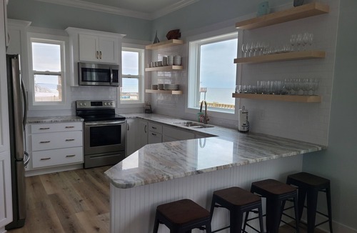 Dauphin Island House | BEACH FRONT GULF SIDE, huge decks and Ocean Views! Newly remodeled, like new!