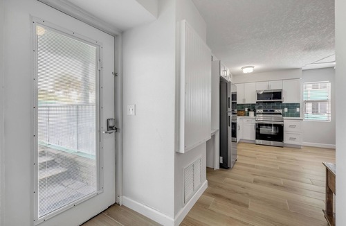New Smyrna Beach Condo | Beach Getaway - 1BR Condo Unit 10 w/Kitchen & Ocean Access