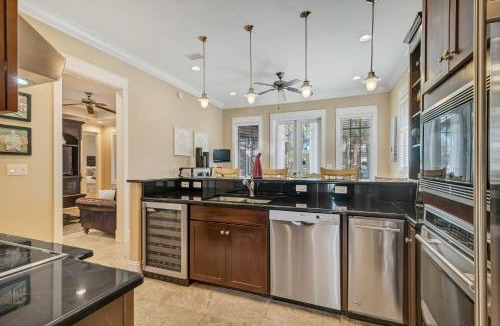 Fort Morgan Resort | Beachclub Cottage 23 -Upscale Luxury-Privacy-2-Kings-5 minute walk to Beach
