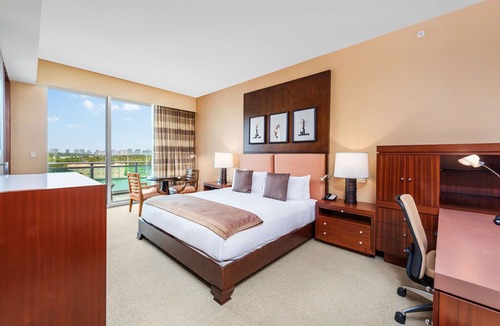 Bal Harbour Hotel | Beachfront 2/2.5 Private Residence at The Ritz-Carlton
