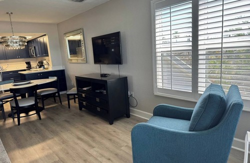 Sanibel Condo | Beachfront 2BR Condo at Casa Ybel Resort: Top Floor, Private Balcony Ocean Views