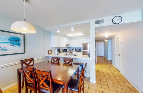 Gulf Shores Condo | Beachfront Balcony with Million-Dollar Views, Shared Pool, WiFi, Washer & Dryer