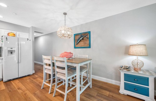 Indian Rocks Beach Condo | 🌊 Beachfront Condo in Indian Rocks Beach | Beachside Villas 104A | Pool!