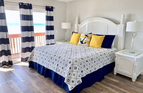 Lower Grand Lagoon House | Beachfront! Close to Schooners and St. Andrews St Park. Park at front door! 8PPL