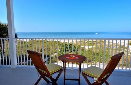 Indian Rocks Beach Condo | Beachfront Condo With Panoramic Views of the Gulf Plus, Beach Gear, Grill & Wifi