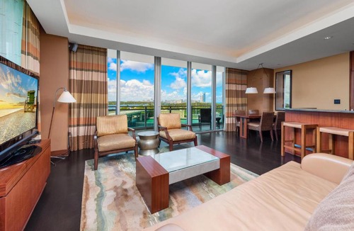 Bal Harbour Apartment | Beachfront Condo at The Ritz-Carlton -410