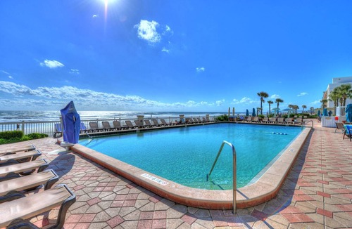 Ortona Park Condo | Beachfront Escape with Incredible Panoramic Views