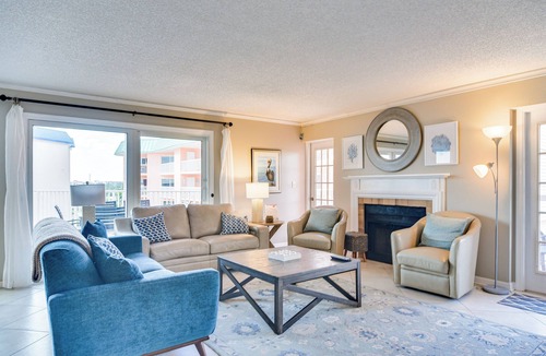 Indian Shores Apartment | Beachfront Indian Shores Vacation Rental Condo