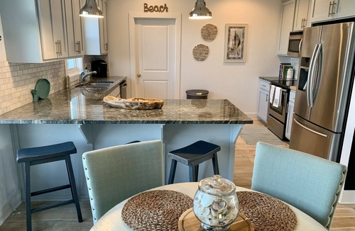 Ocean Springs House | Beachfront - Ocean Springs Beach Vacation Getaway! Breathtaking Sunsets!