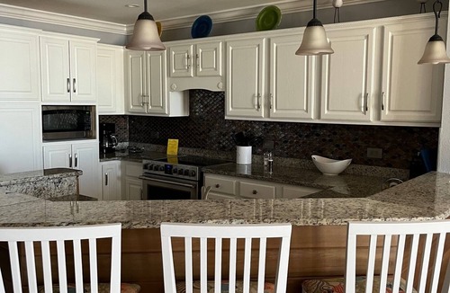 Ono Island Condo | Beachfront, Walk to FloraBama, Long/Short Term, Baby Accommodations