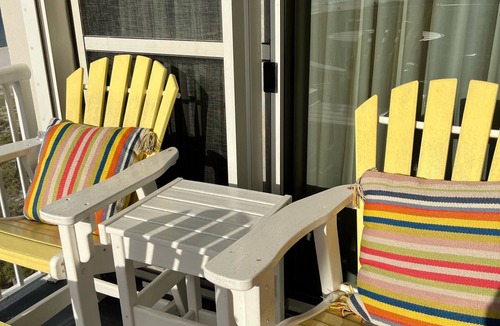 Ono Island Condo | Beachfront, Walk to FloraBama, Long/Short Term, Baby Accommodations