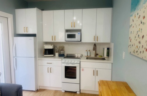 Melbourne Beach House | BEACHHOUSE #1 Mermaids Paradise-full kitchen, private oceanfront patio 1st floor