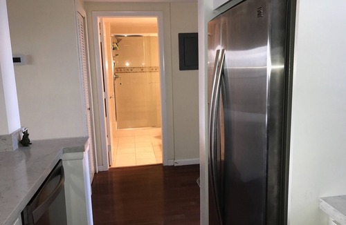 Old Naples Condo | Beau Mer Large 1-Bedroom Condo Overlooks Naples Bay - 0.5 Mile Walk to Downtown!