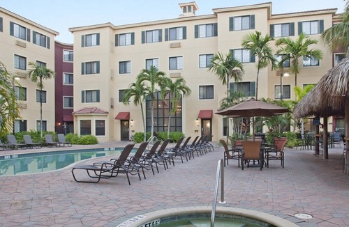 Park Shore Apartment | Beautiful 1 bedroom unit at resort, sleeps 4