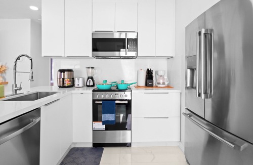 Croissant Park House | Beautiful 3-bedroom house with AC in Fort Lauderdale near Beach,Downtown,Airport
