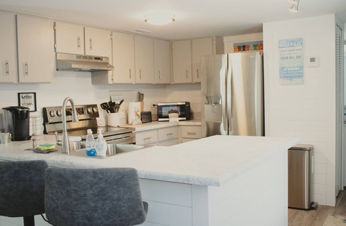 Laguna Beach Estates Cottage | Beautiful Beach Cottage in Laguna Beach 2 minute walk to the Emerald Coast!